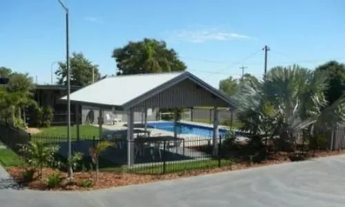 Barcaldine Country Motor Inn 3*,